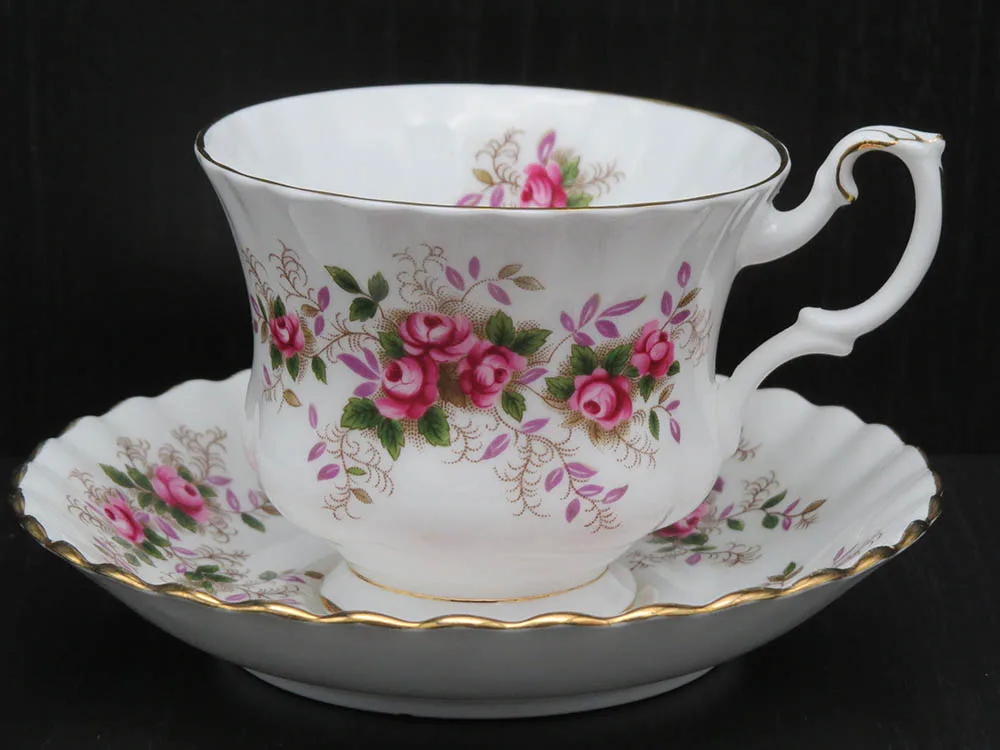 Lavender-rose-Heren-kop-en-schotel1