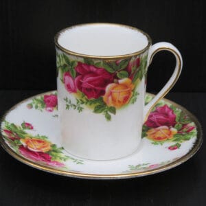 old-country-roses-koffie-kop-en-schotel