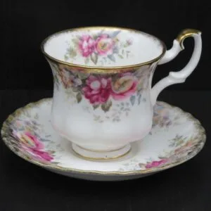 royal-albert-autumn-roses-dames-kop