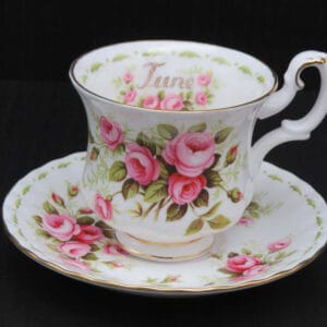 royal-albert-flower-of-the-month-dames-juni