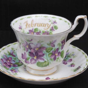 royal-albert-flower-of-the-month-heren-februari