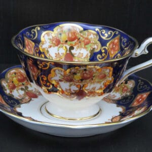 royal-albert-heirloom-avon