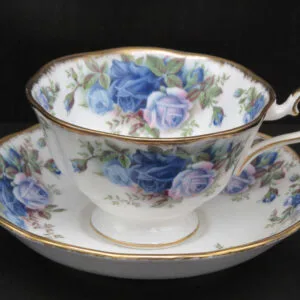 royal-albert-moonlight-rose-avon