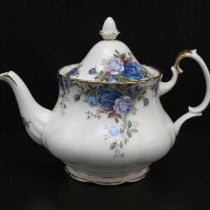 royal-albert-moonlight-rose-theepot