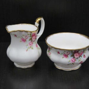 Royal-Albert-Cottage-Garden-roomstel