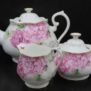 Royal-Albert-Miranda-Kerr-Friendship