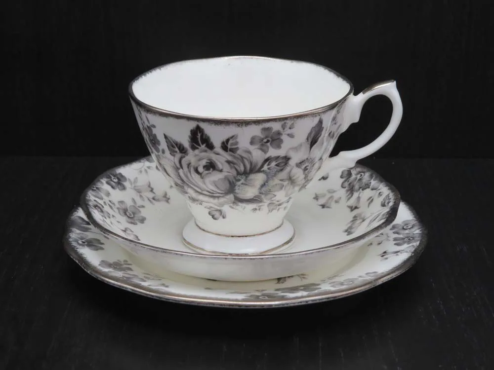 Royal-Albert-Paradise-trio