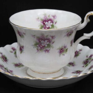 Royal-Albert-Sweet-Violets-heren-kop-en-schotel